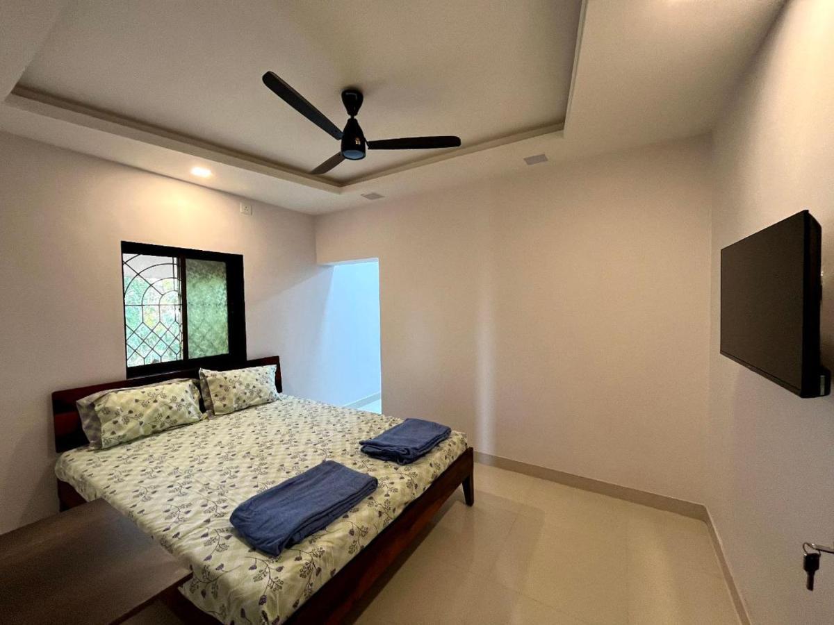 Gayatri Homestay Ratnāgiri Exteriör bild