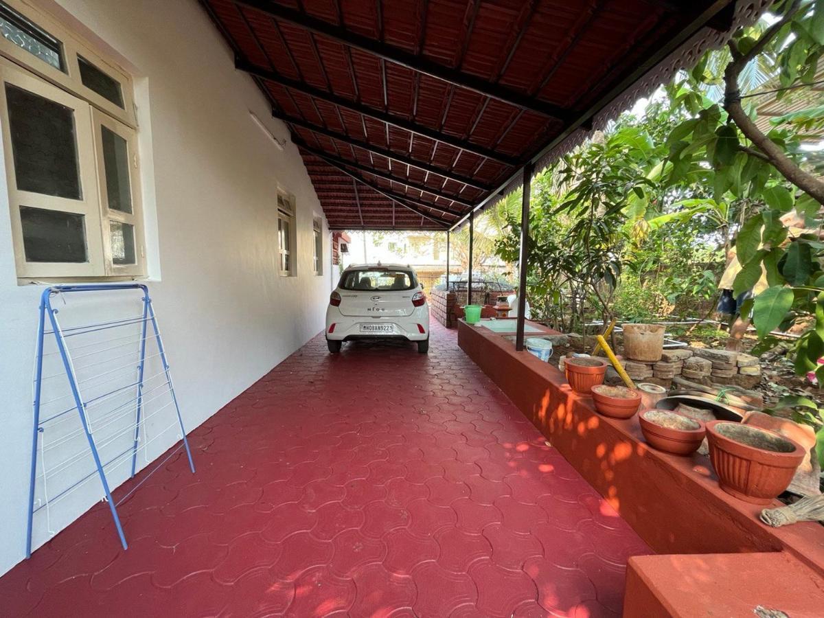 Gayatri Homestay Ratnāgiri Exteriör bild